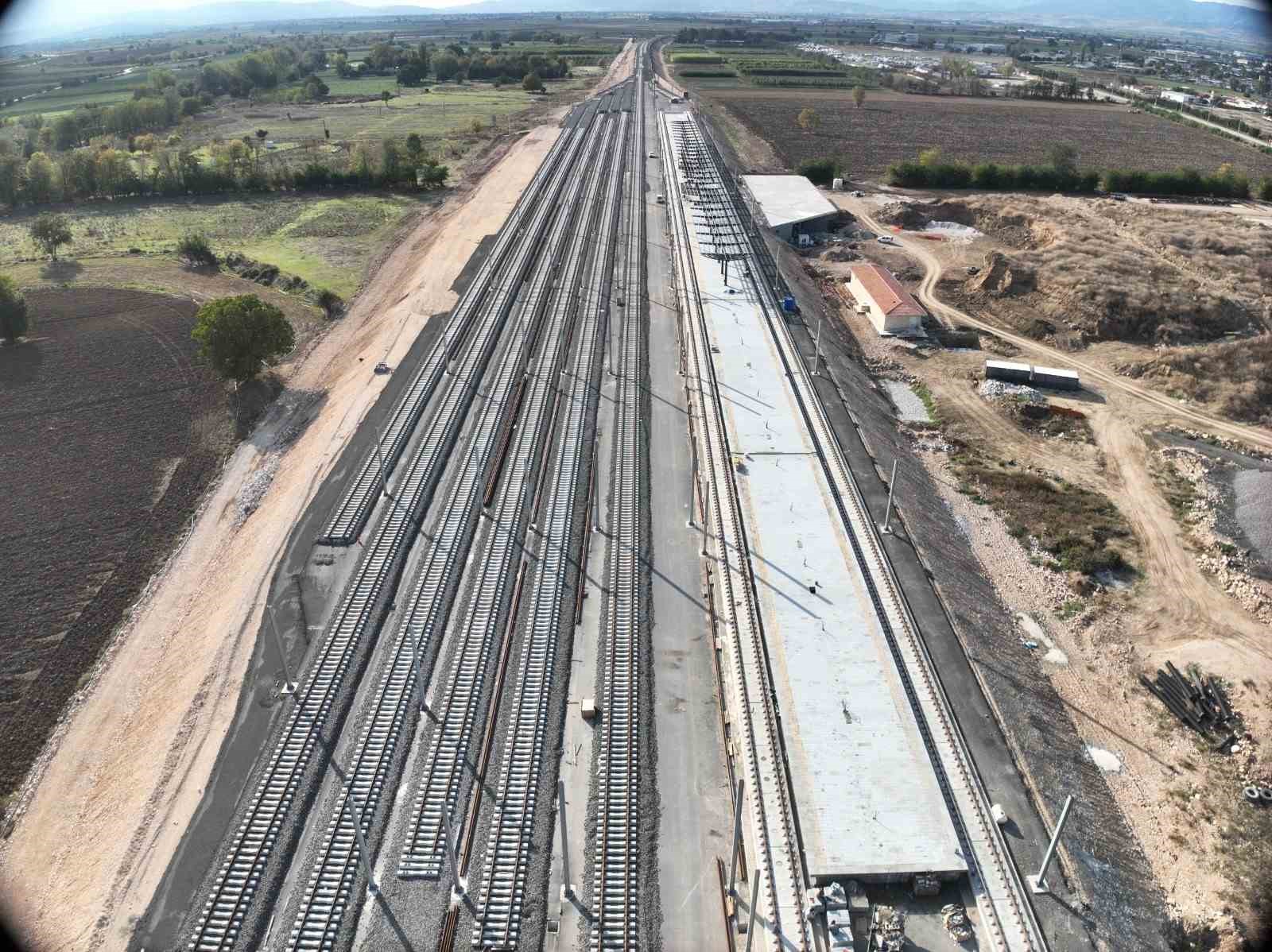 Bakan Uraloğlu: "Bursa, ülkemizin Yüksek Hızlı Tren ağına bağlanacak"
