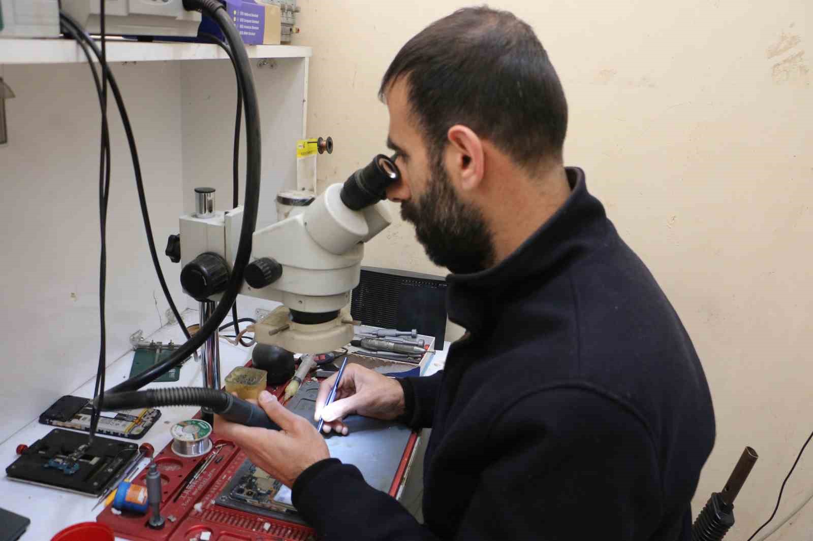 Yüksek voltajlı şarj aletleri telefonlara zarar veriyor
