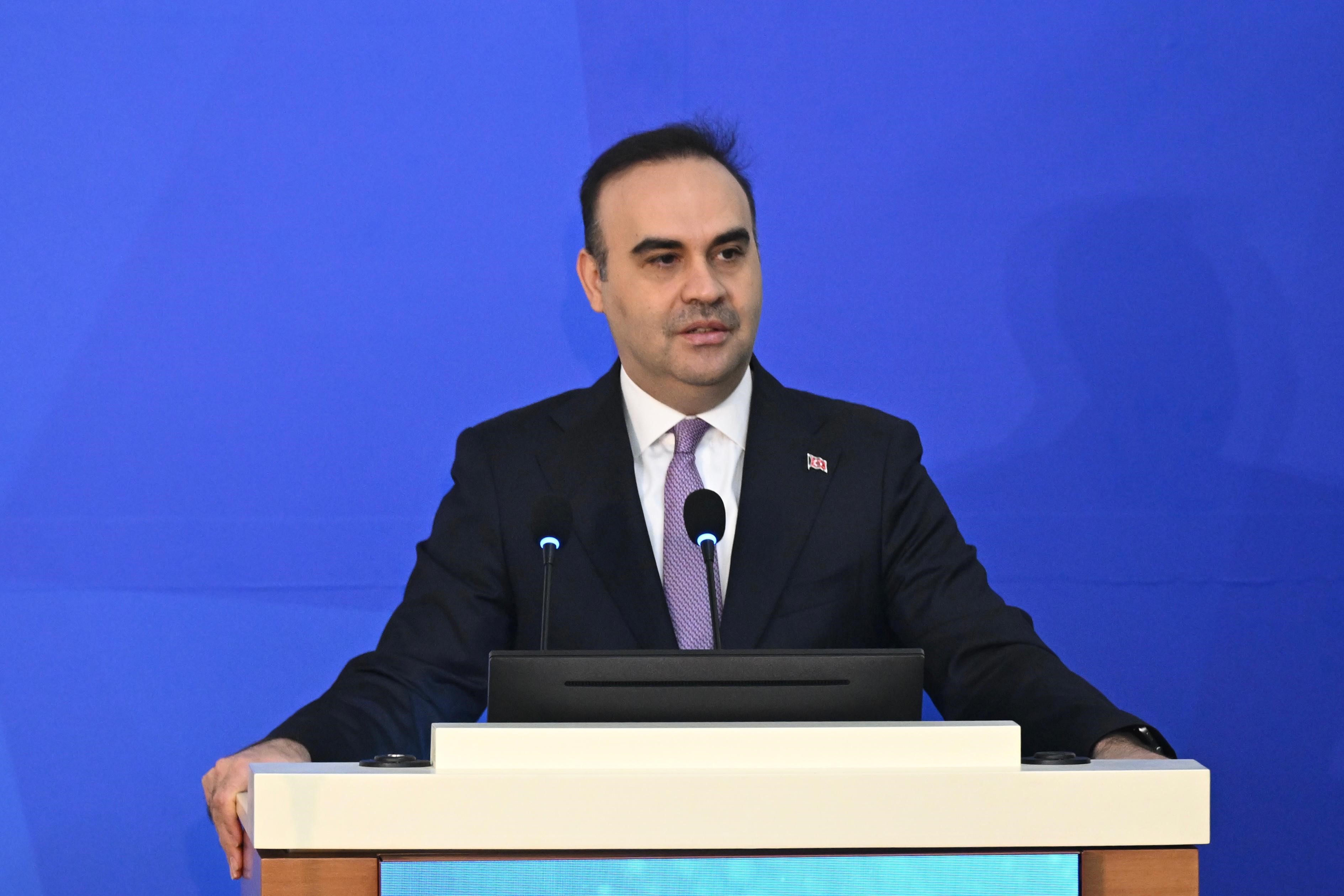 İstanbul- Bakan Kacır: Otomotiv ihracatımız 41,5 milyar dolarla rekor tazeledi