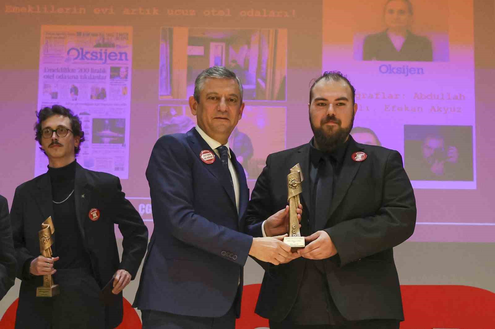 CHP Genel Başkanı Özel: "Gazetecilerin emeklerinin sömürülmediği bir Türkiye’ye ihtiyaç var"
