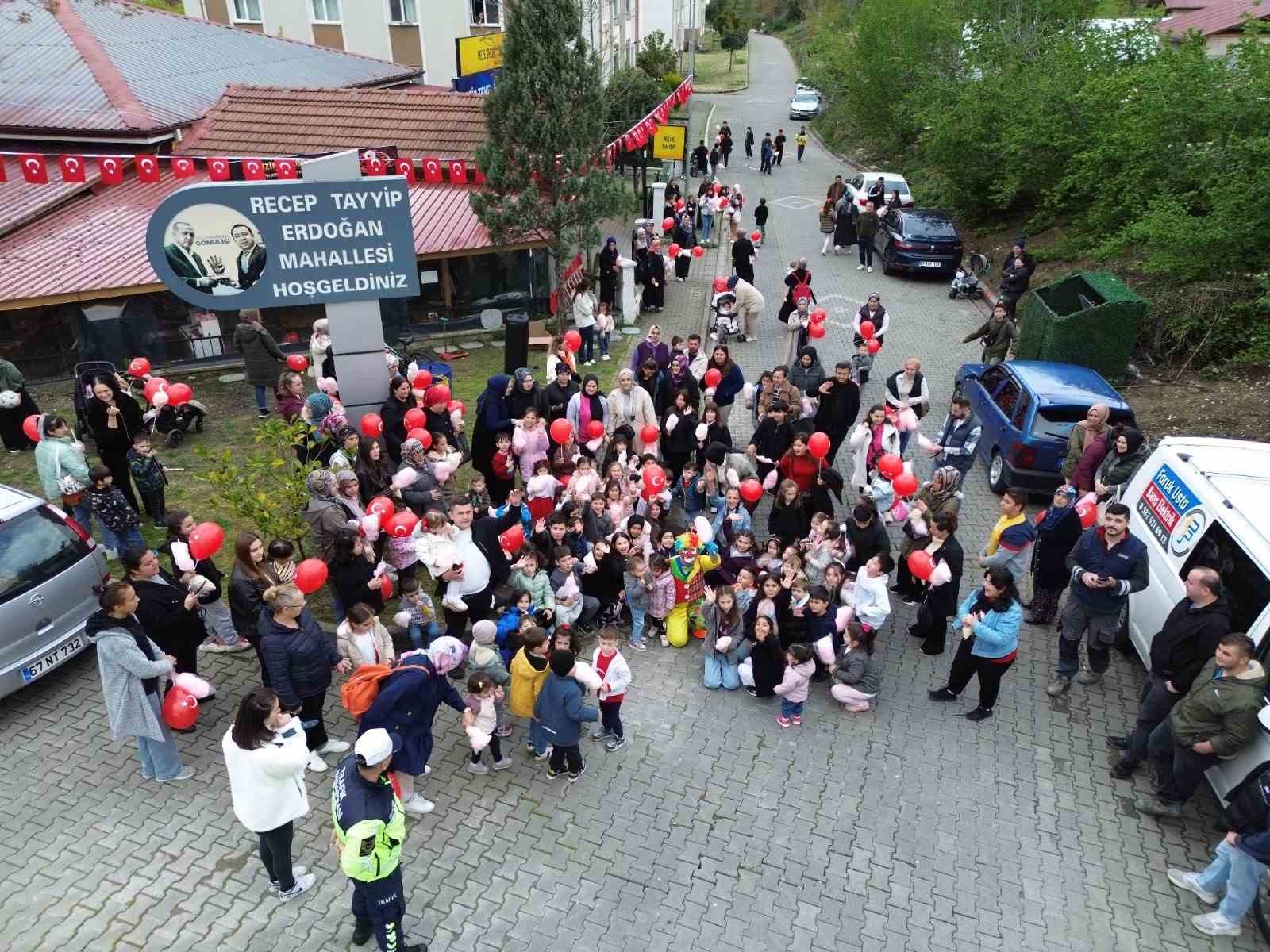 23 Nisan’da çocukların bayram sevinci ikiye katlandı
