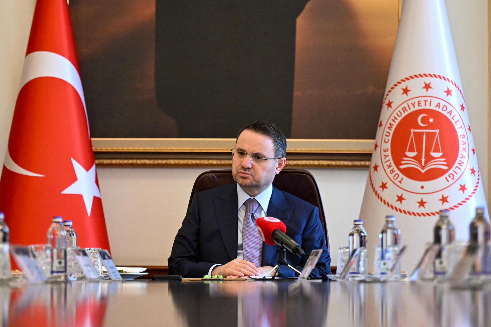 Bakan Gürlek: Avukatlarımızın son zamanlarda yaşadığı sorunları çok iyi biliyoruz