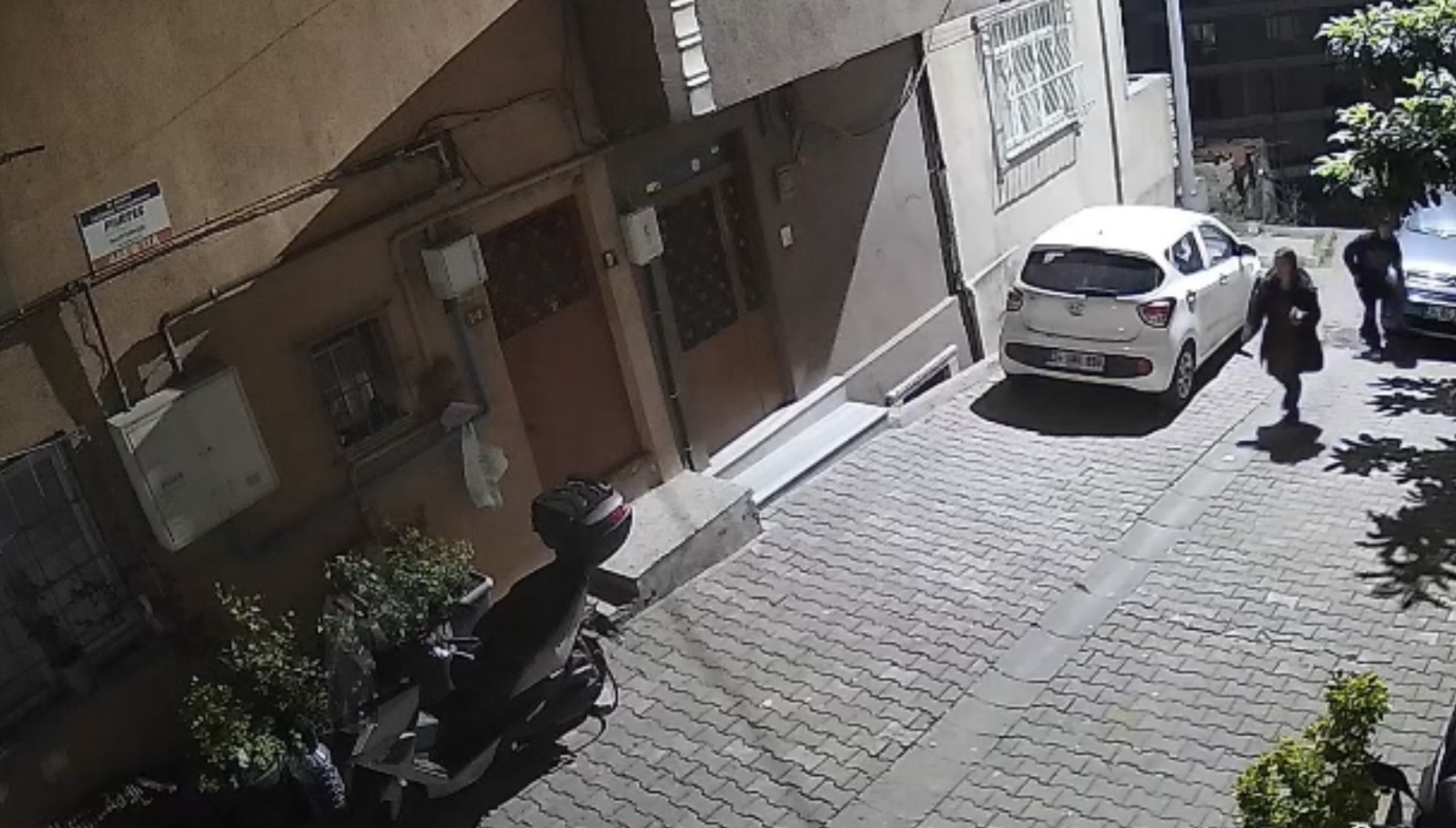 Kağıthane’de bina girişinde taciz iddiası; kadının çığlığı sonrası kaçan şüpheli fırında yakalandı 