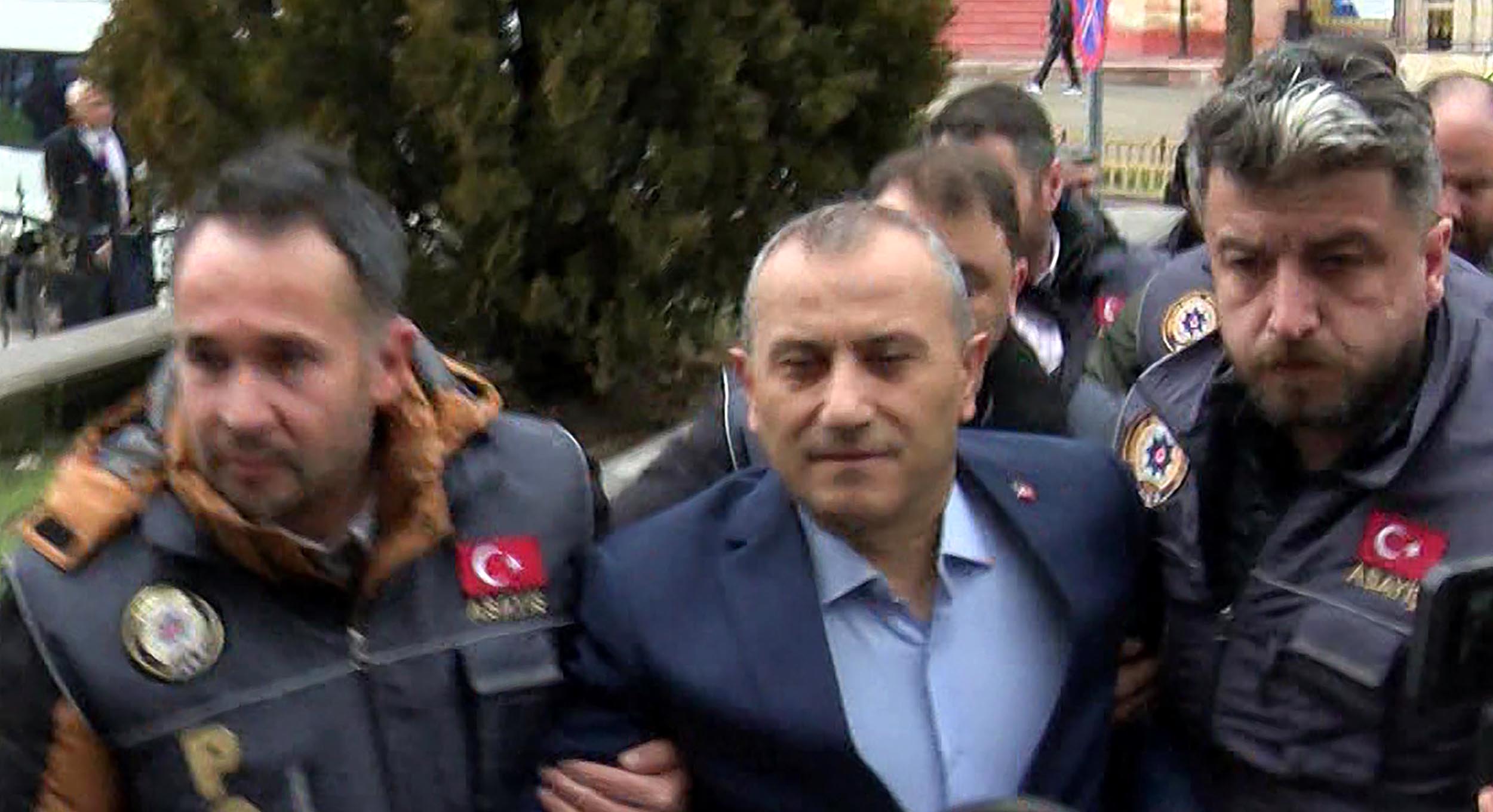 Eski Tunceli Valisi Sonel, adliyeye sevk edildi / Ek fotoğraflar