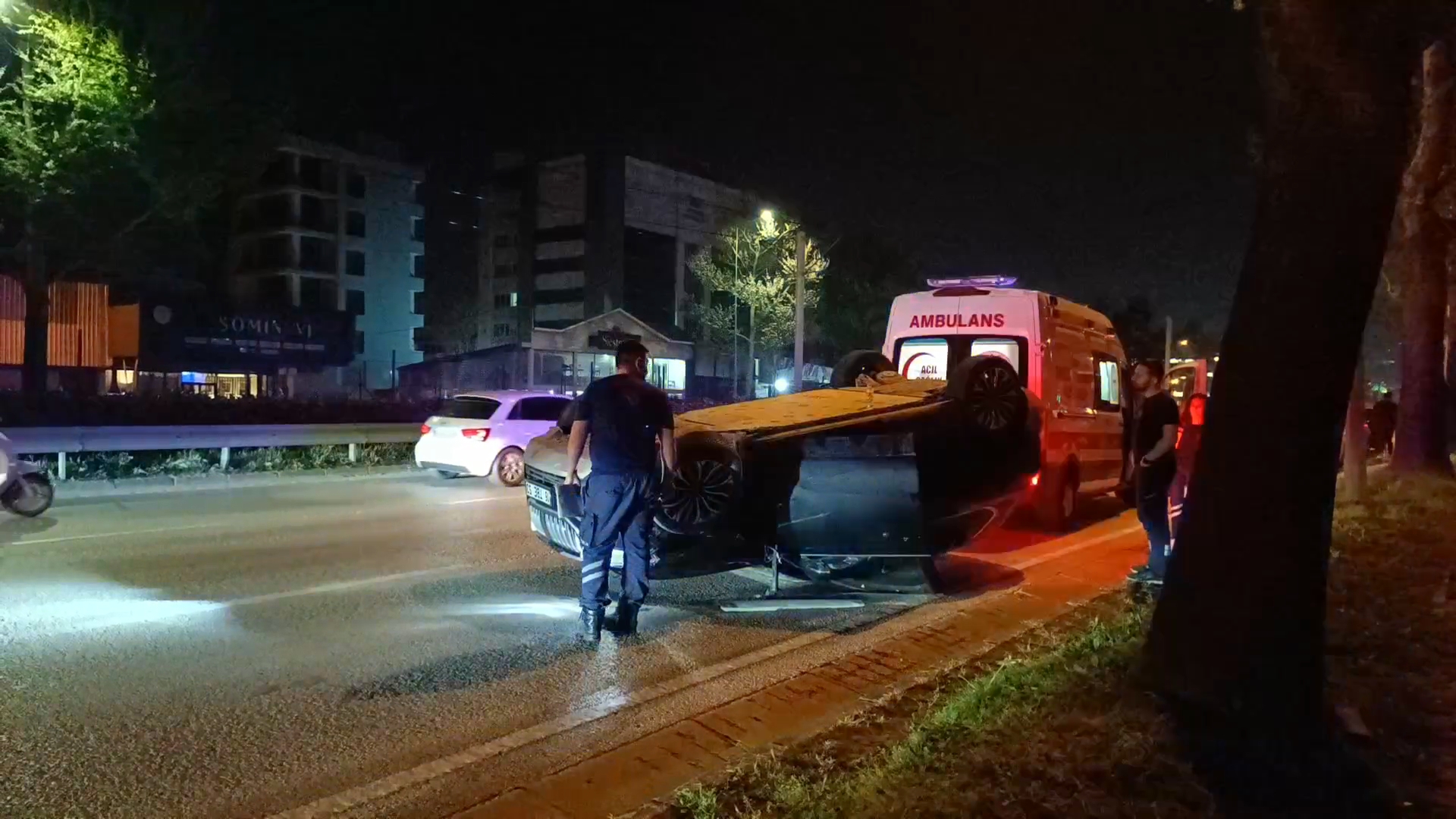 Bursa'da iki otomobil çarpıştı: 1 yaralı 