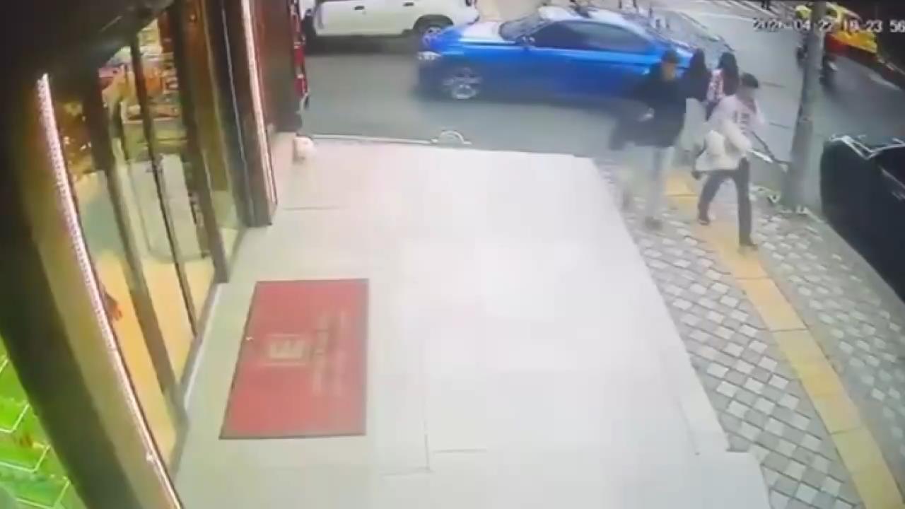 Bahçelievler’de iş yerine zarf içinde mermi  ve tehdit mektubu bırakan 6 kişi yakalandı