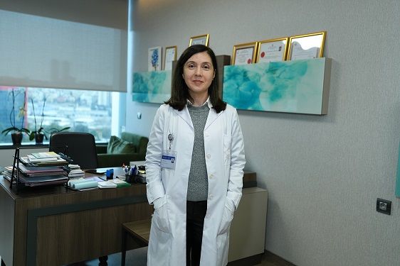 ‘Yüzdeki kızarıklık ve yanma Gül hastalığının habercisi olabilir’.