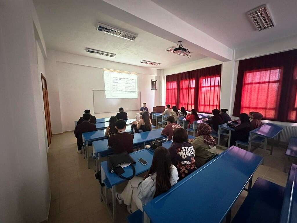 Hisarcık MYO’da "Danışman-Öğrenci Paylaşım Saatleri" etkinliği
