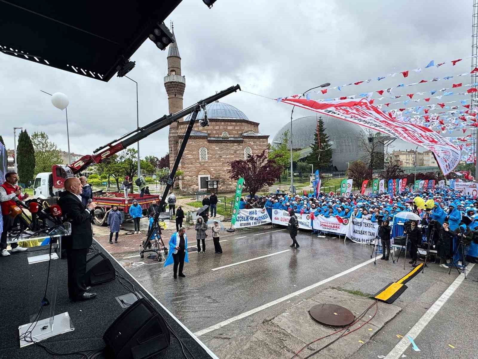 HAK-İŞ Başkanı Arslan: "Türkiye’nin bütün meydanları Taksim Meydanı’dır"
