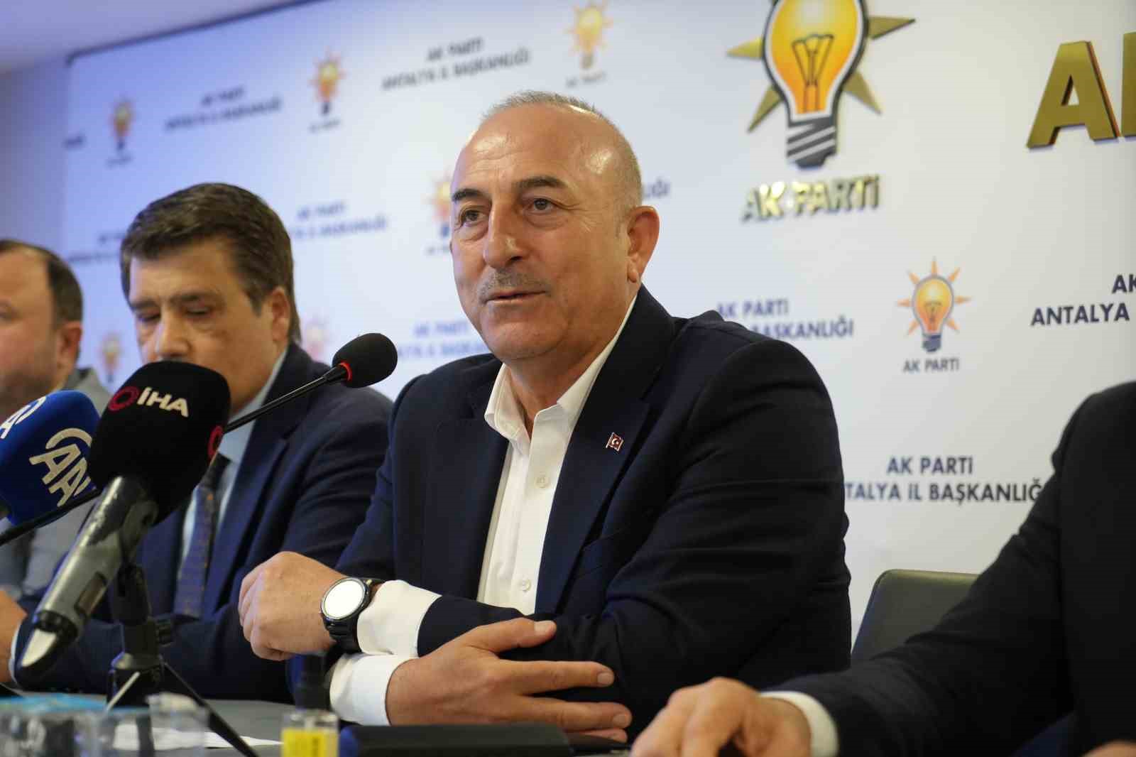 AK Partili Çavuşoğlu’ndan Büyükşehir’e çağrı: "Antalya’nın imajını bozmaya hakkınız yok"
