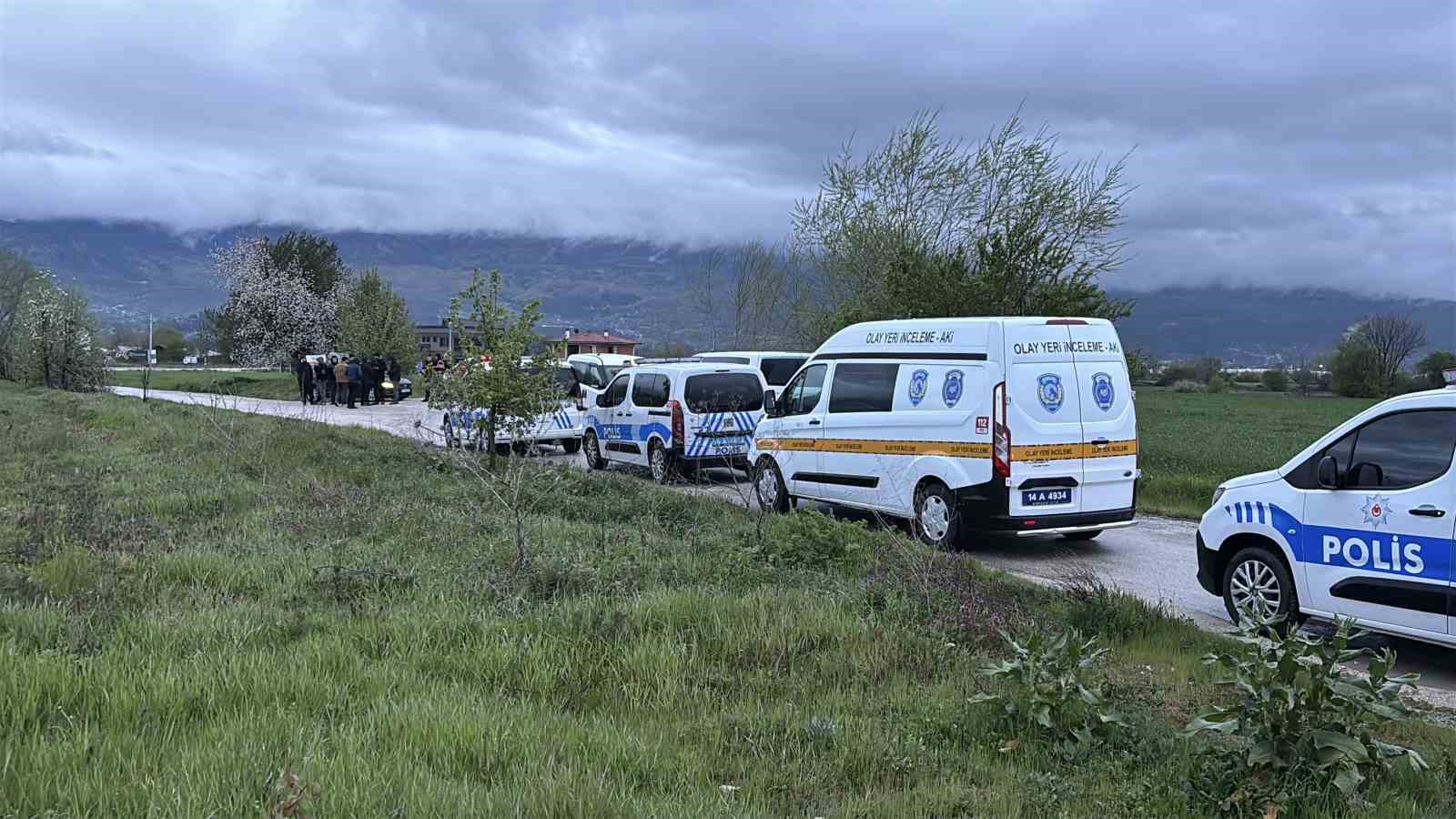 Bolu’da konuşmaya çağrılan gençlere silahlı saldırı: 1’i ağır 2 yaralı
