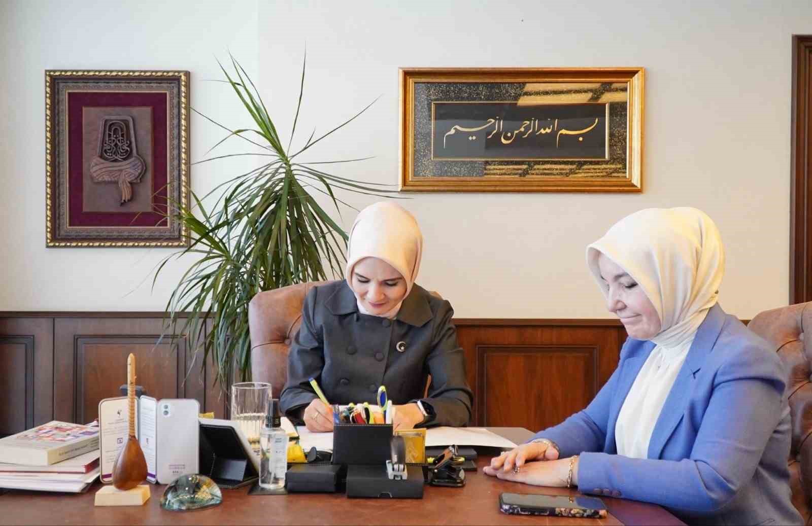Bakan Göktaş, Darülaceze’ye kurban bağışı yaptı
