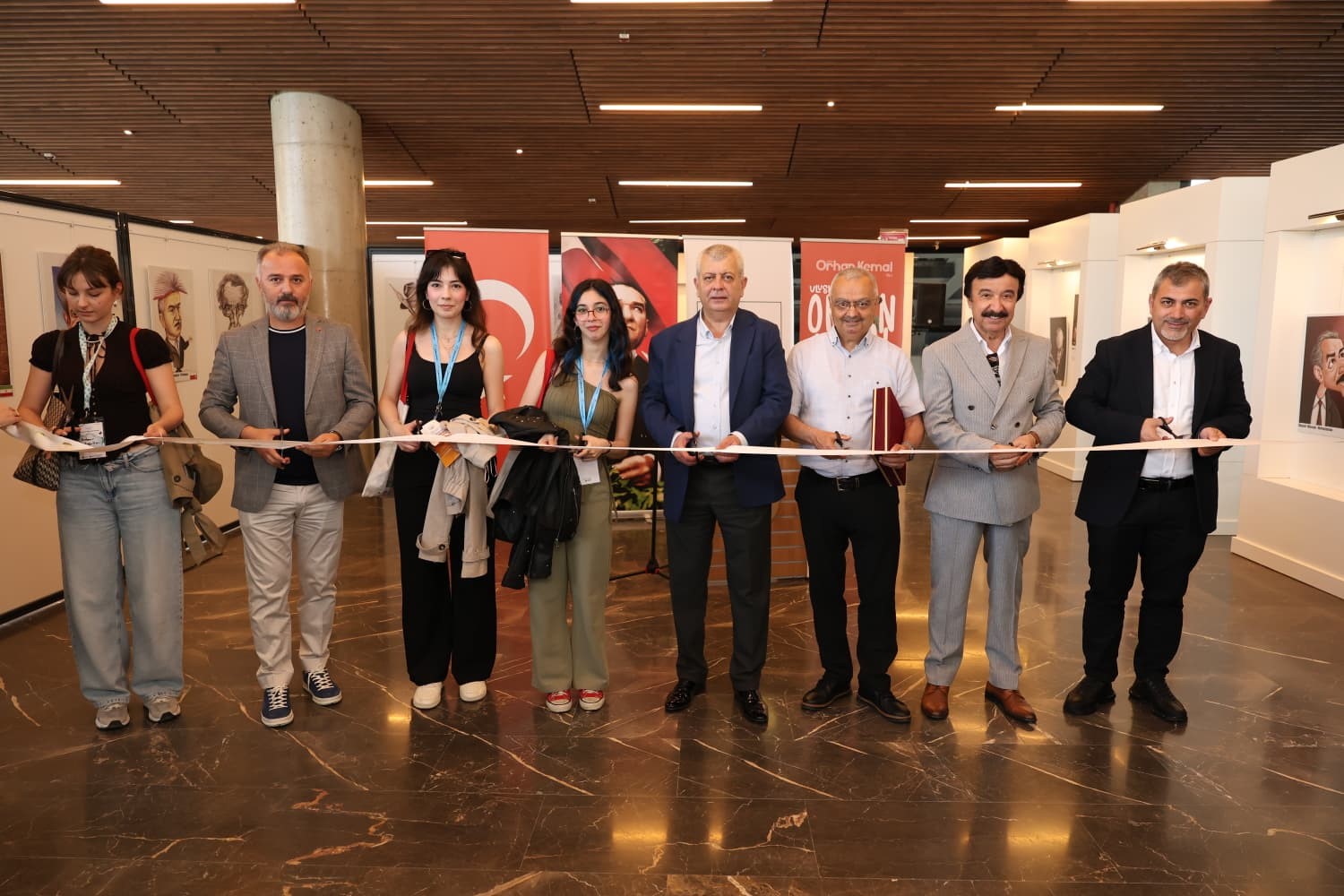 Uluslararası Orhan Kemal Karikatürleri Sergisi Osmangazi’de açıldı
