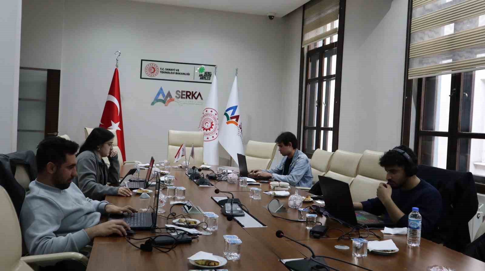 Karslı gençler Siber Vatan 2026 yarı finalinde yeteneklerini sergiledi
