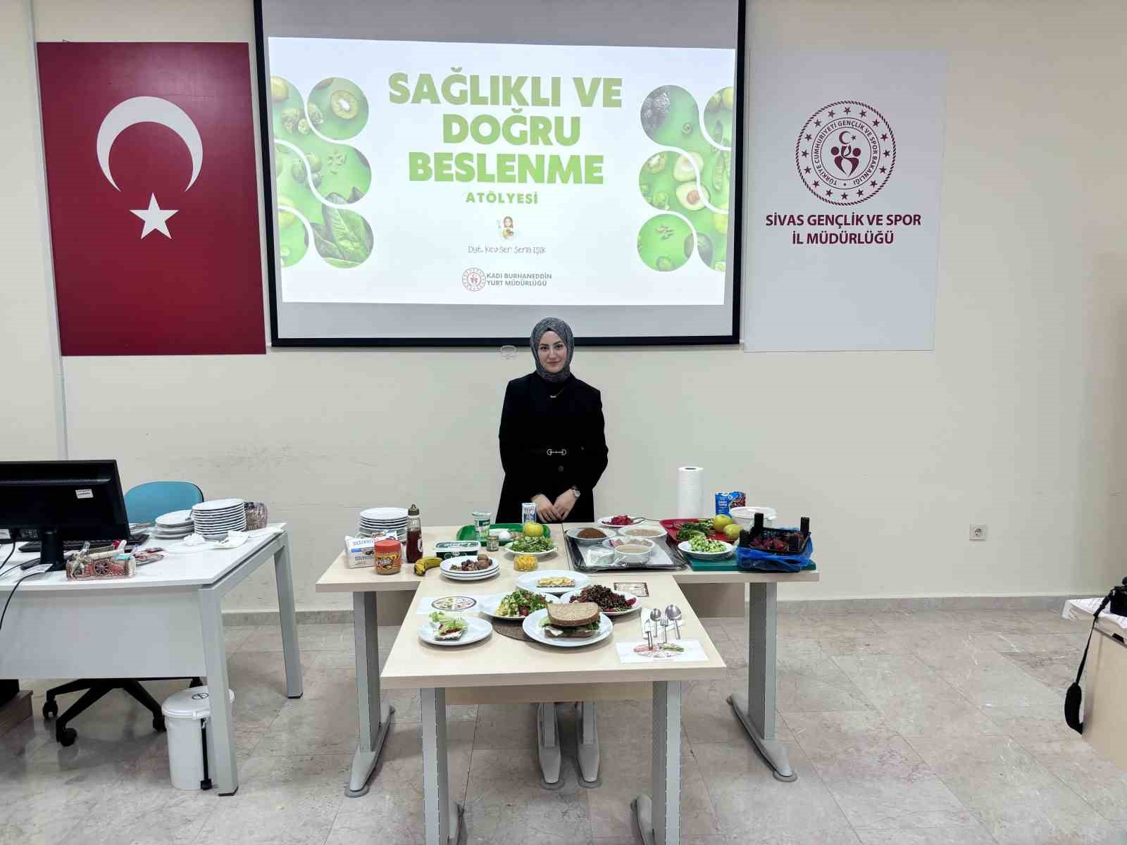 Sivas’ta yurt öğrencilerine sağlıklı beslenme eğitimi verildi
