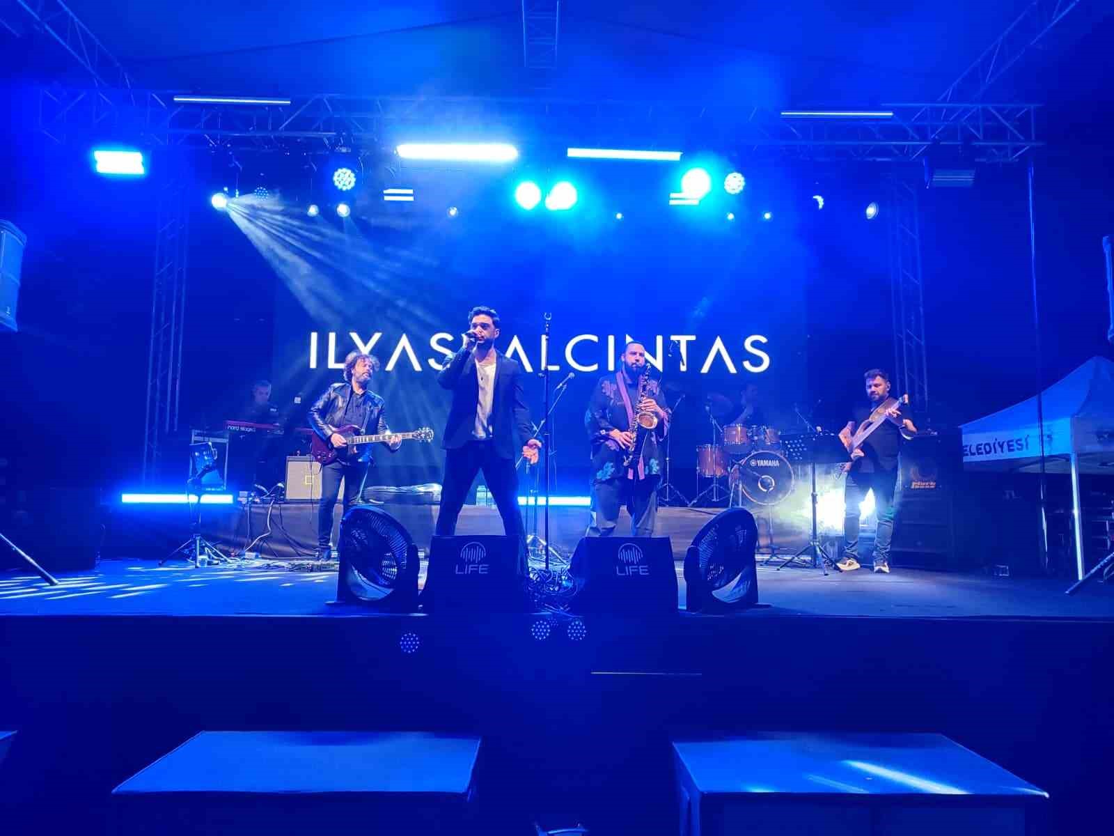 Sinop’ta İlyas Yalçıntaş konseri