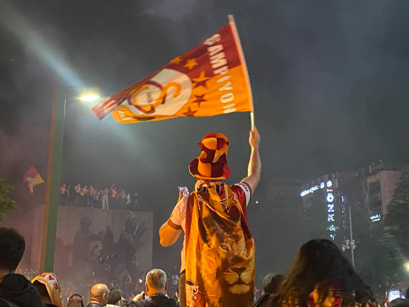 Ankara'da Galatasaray’ın 26'ncı şampiyonluğu coşkuyla kutlandı / Ek video eklendi