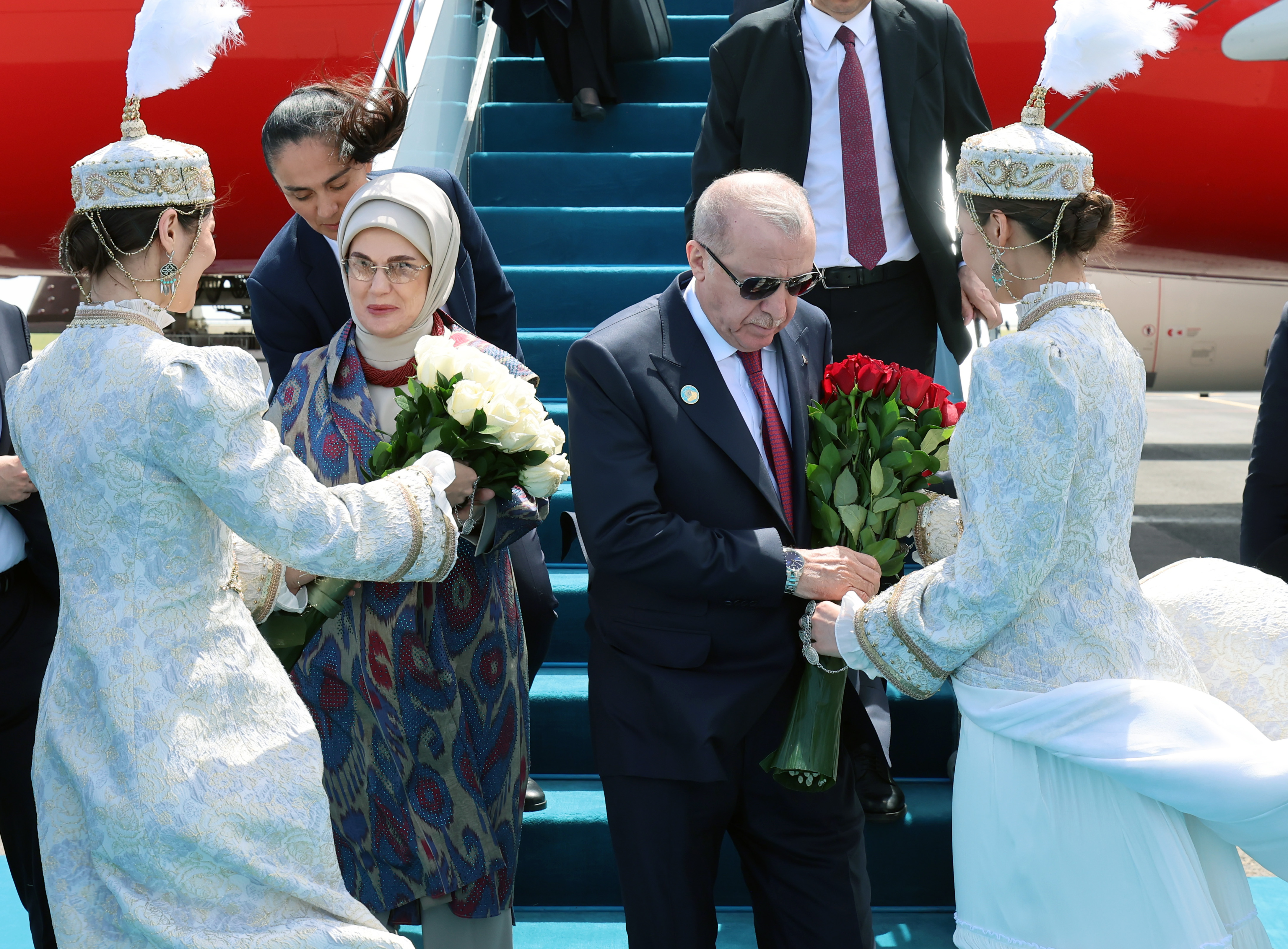 Cumhurbaşkanı Erdoğan, Türkistan'da / Video eklendi