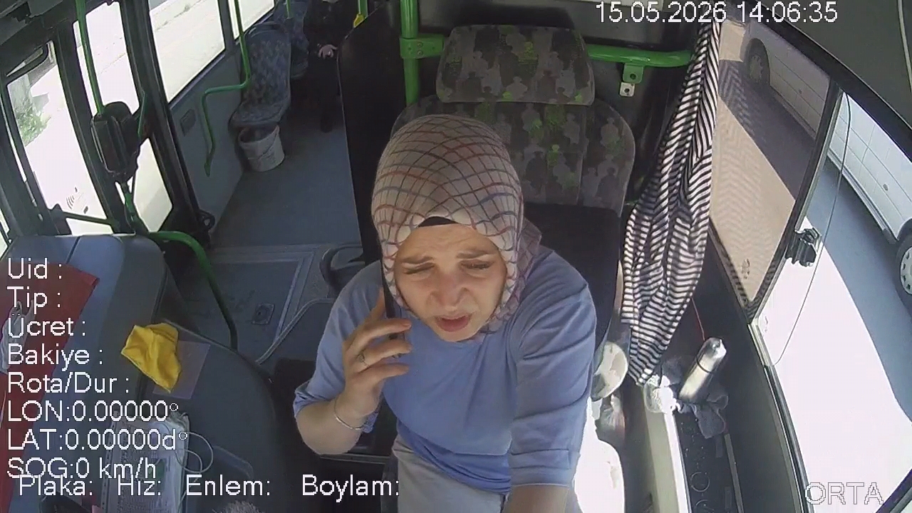 Baygınlık geçiren yolcuyu güzergahını değiştirip, hastaneye yetiştirdi 
