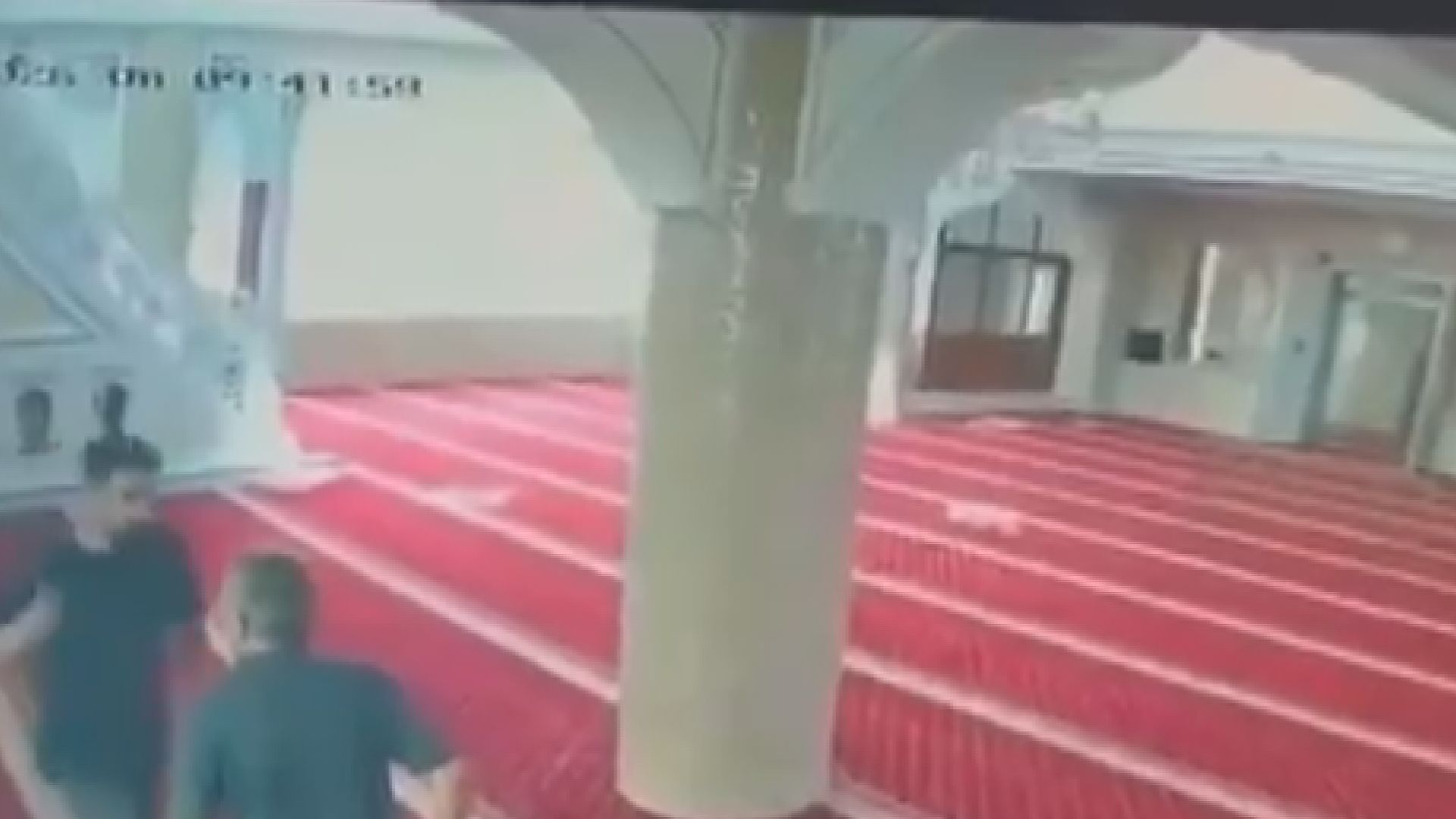 Bahçelievler’de cami imamına yumruklu saldırı kamerada / Ek bilgi ve görüntüyle