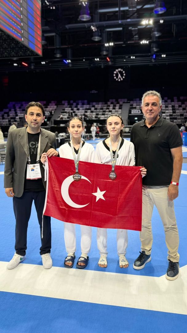 BAŞKAN ALTAY, ÜLKEMİZİ GURURLANDIRAN KONYA BÜYÜKŞEHİR BELEDİYESPORLU TEKVANDOCULARI TEBRİK ETTİ.