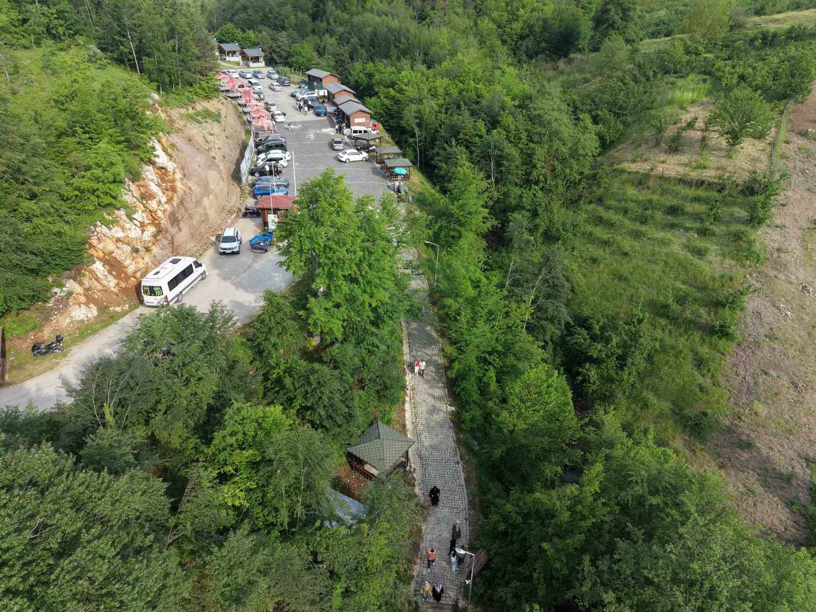 Sarıkaya mağarası ilgi odağı oldu
