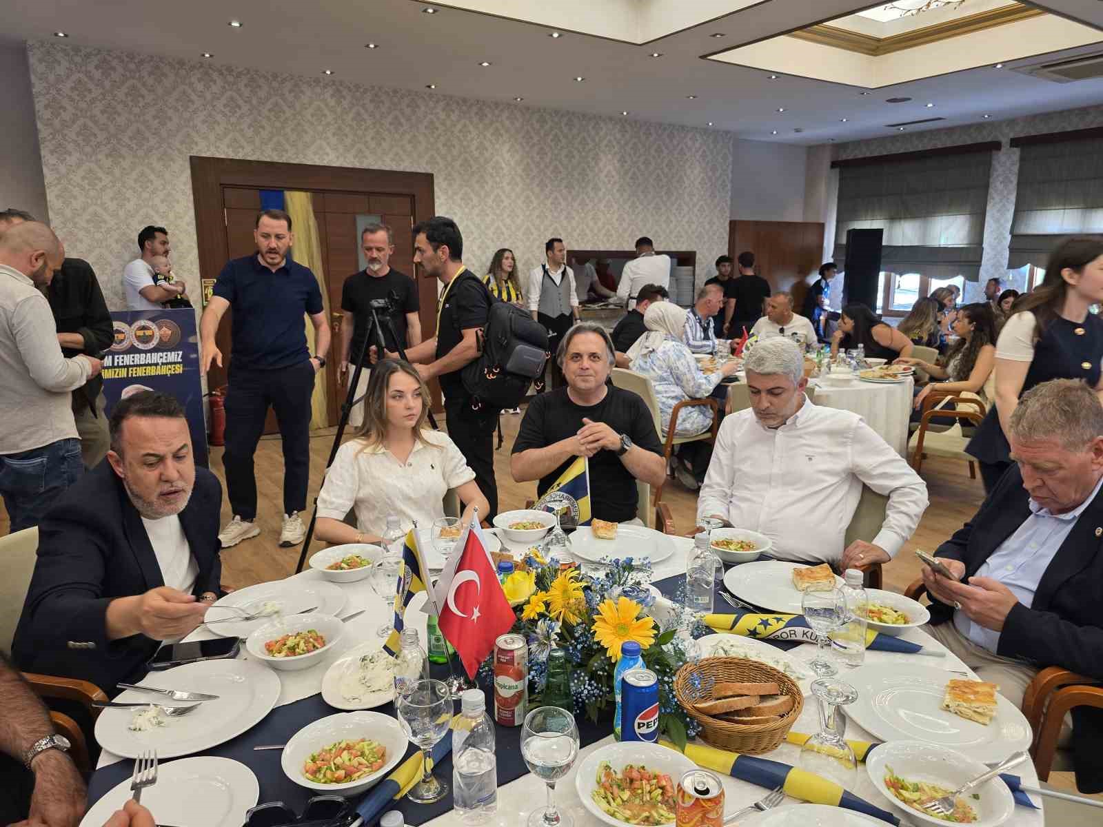 Aziz Yıldırım: "Kötü gidişi durdurmak için mücadele edeceğiz"
