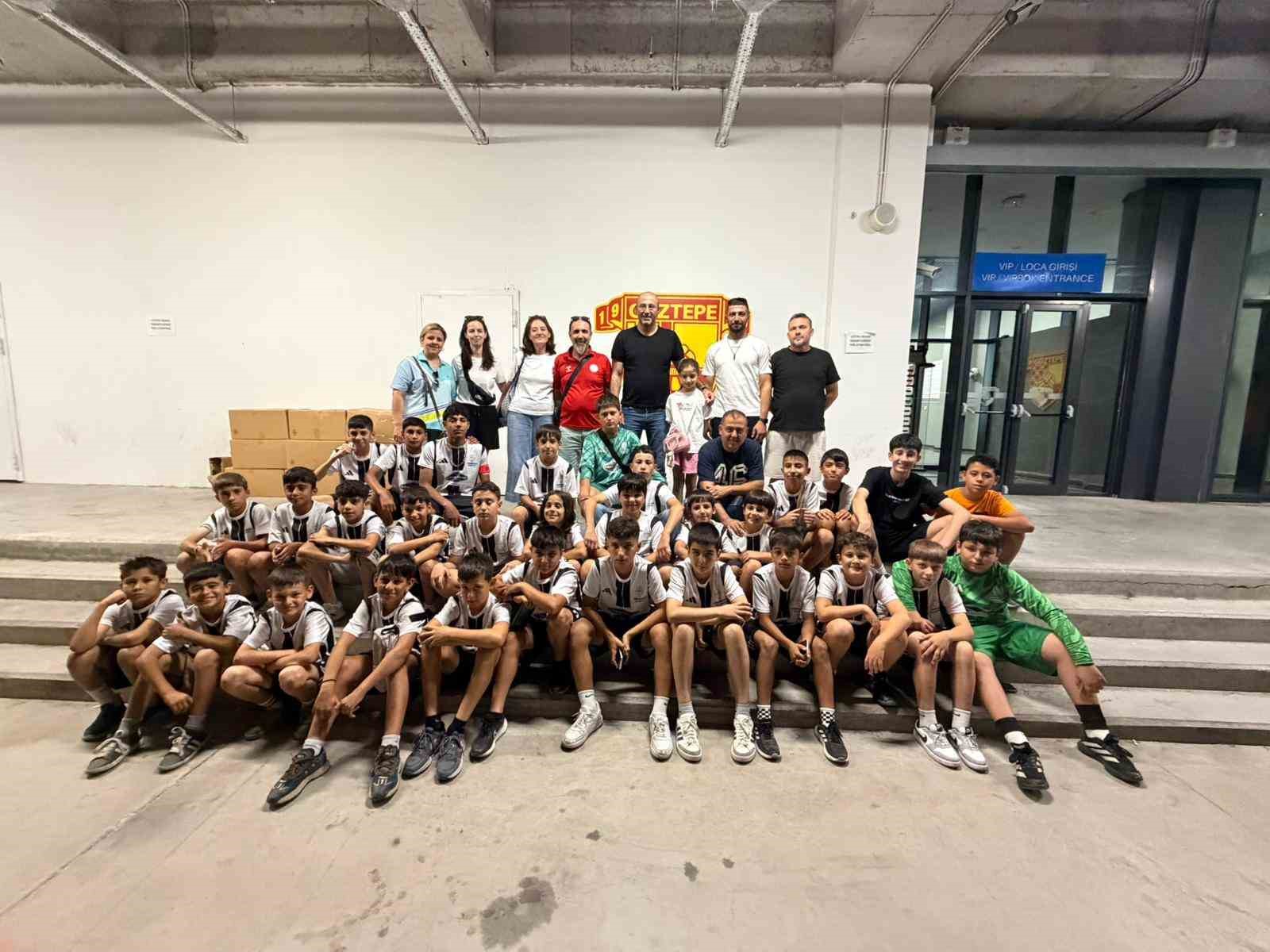 Başkan Zencirci’den Germencikli genç futbolculara anlamlı jest
