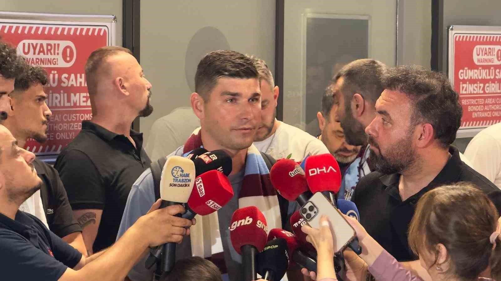 Trabzonspor’un yeni transferi Malinovskyi, Trabzon’da

