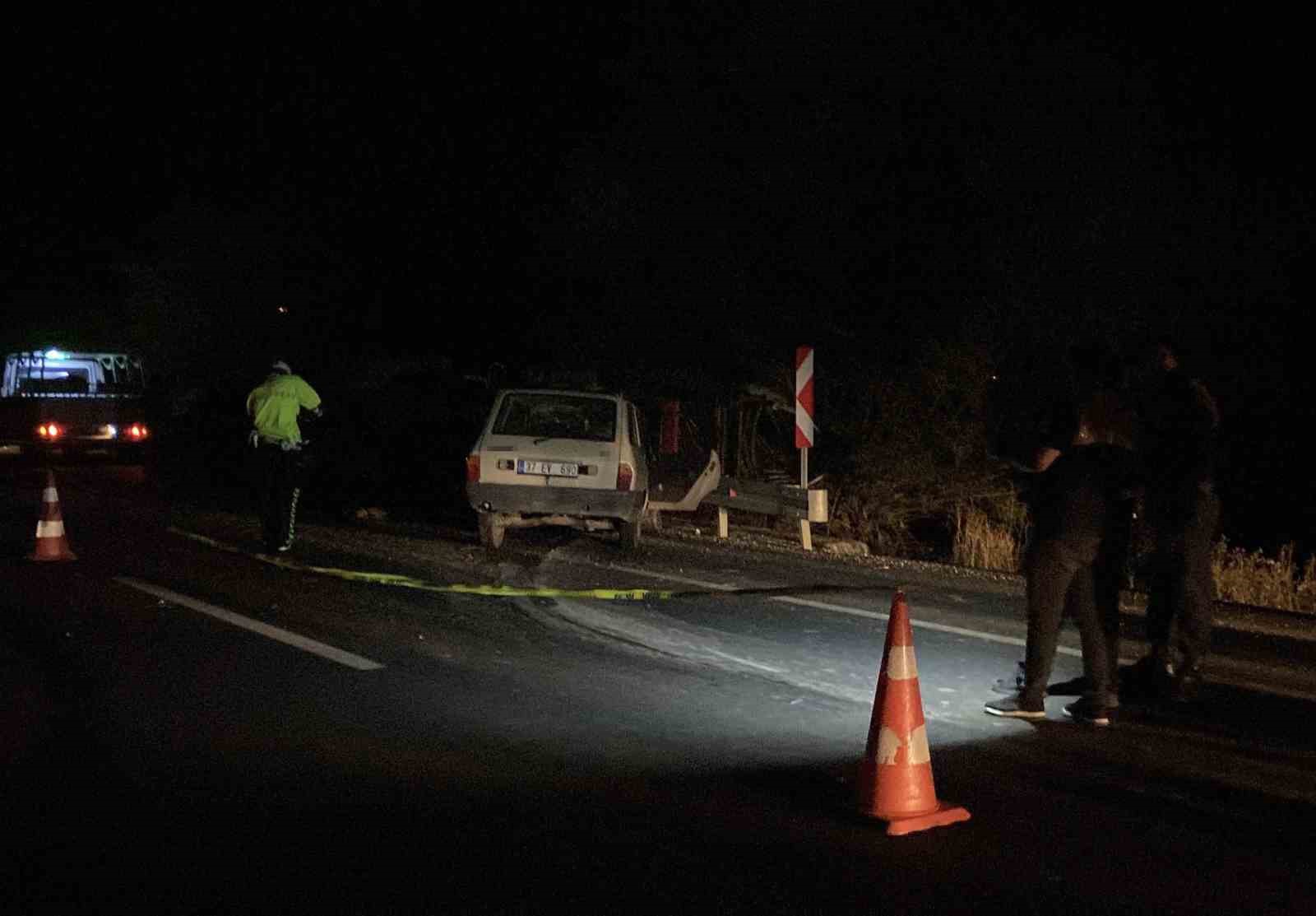 Kastamonu’da otomobil traktörle çarpıştı: 1 ölü, 1 yaralı
