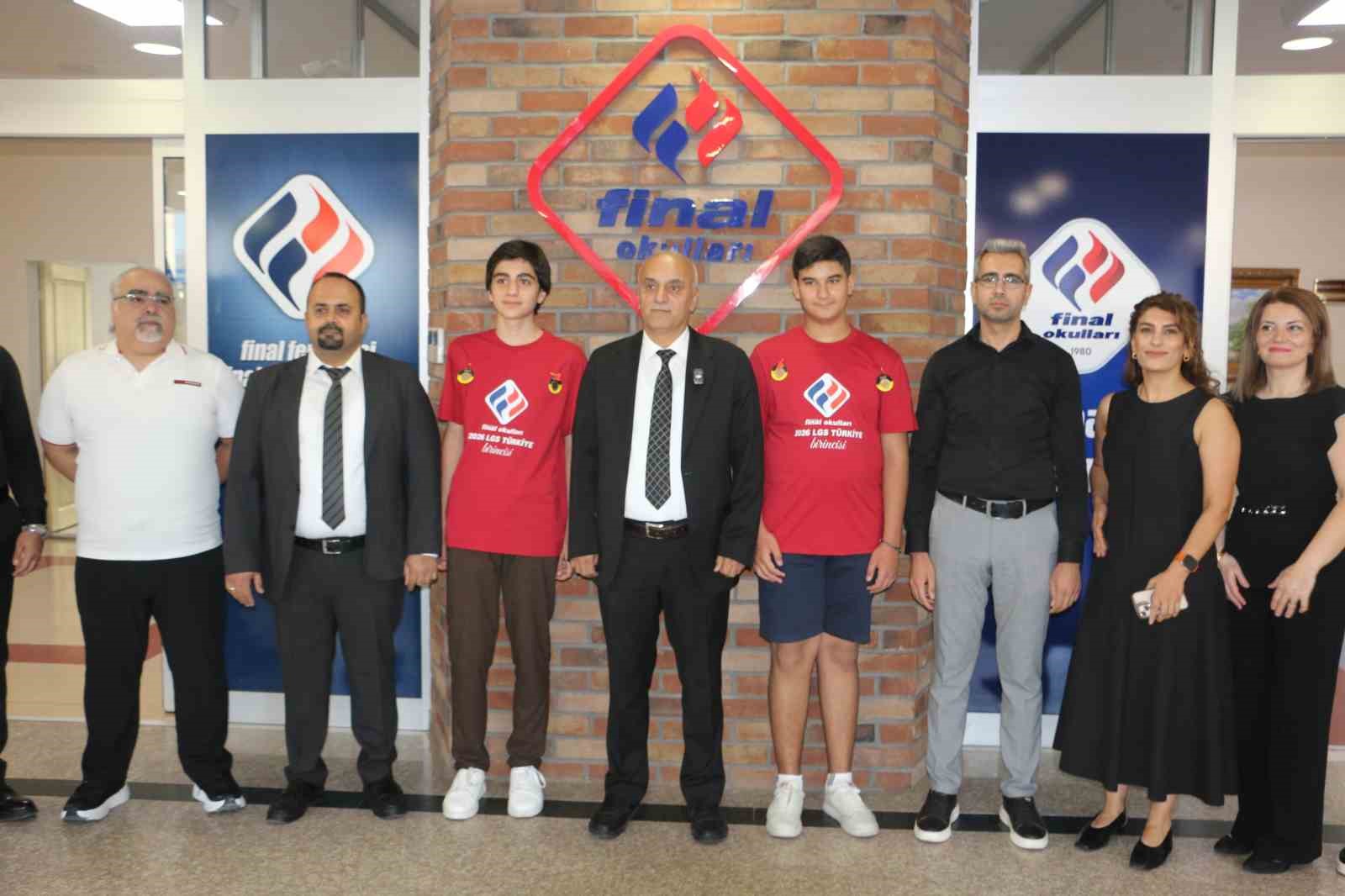 Diyarbakır Final Ortaokulu’ndan LGS’de çifte Türkiye birinciliği
