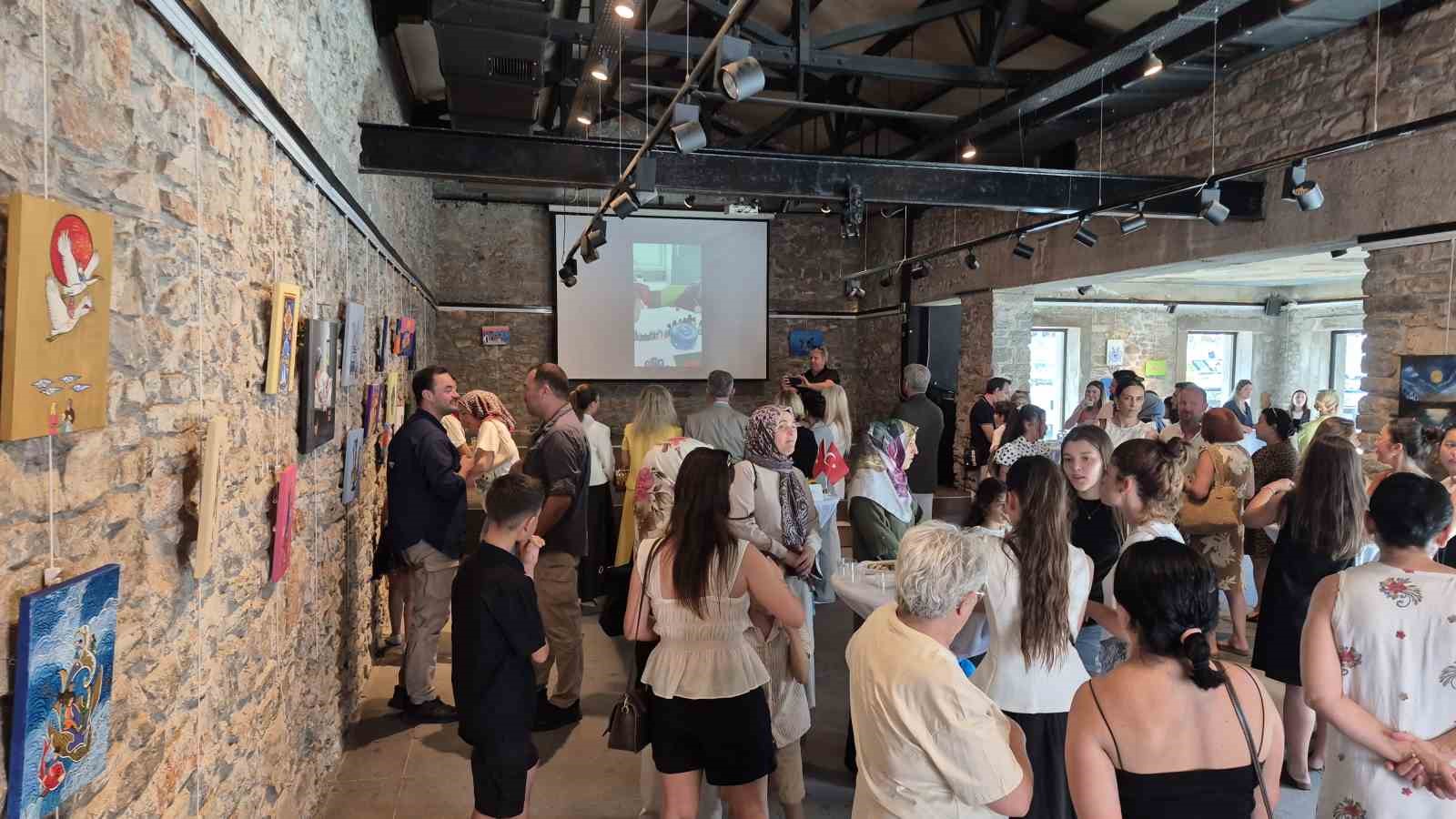 Bodrum’da "Mutlu Aile Mutlu Toplum" sergisi
