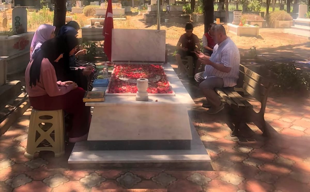 Kur’an kursu öğrencilerinden şehide vefa
