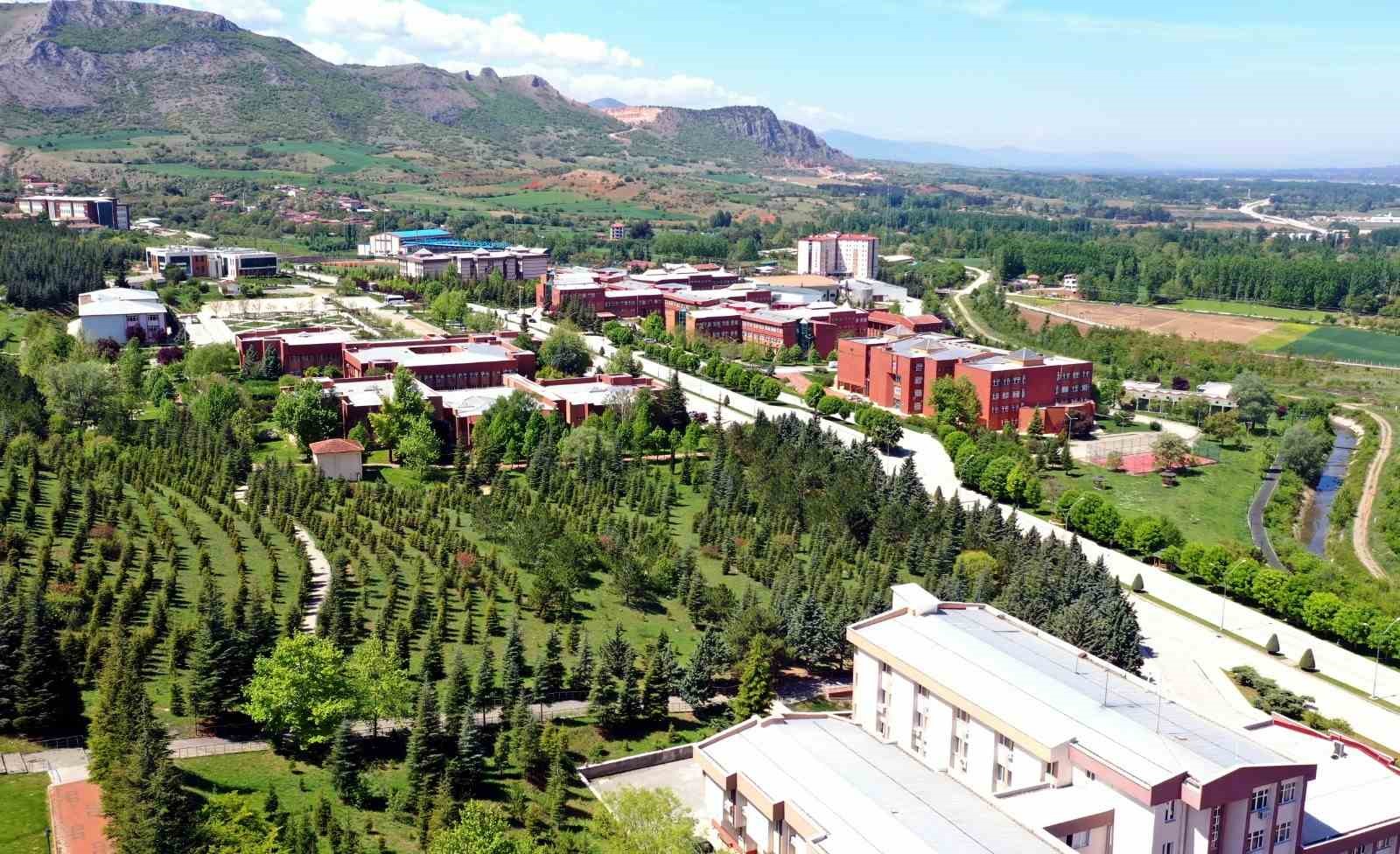 TOGÜ’den yaşam boyu öğrenmeye güçlü katkı

